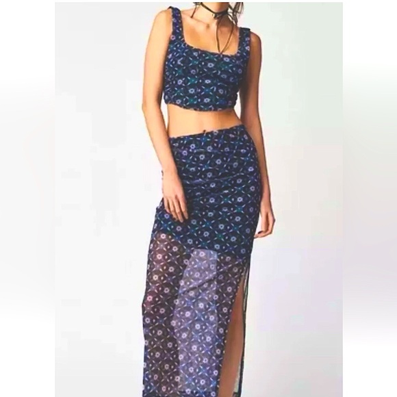 Chic Floral Two-Piece Set - Picture 1 of 5